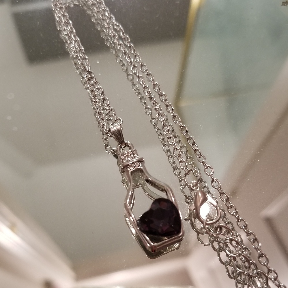 Purple crystal love drift pendant necklace - Picture 2 of 6